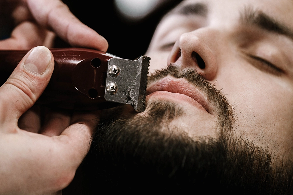 Beard trim and clean up service at Funking Barber Hollywood FL
